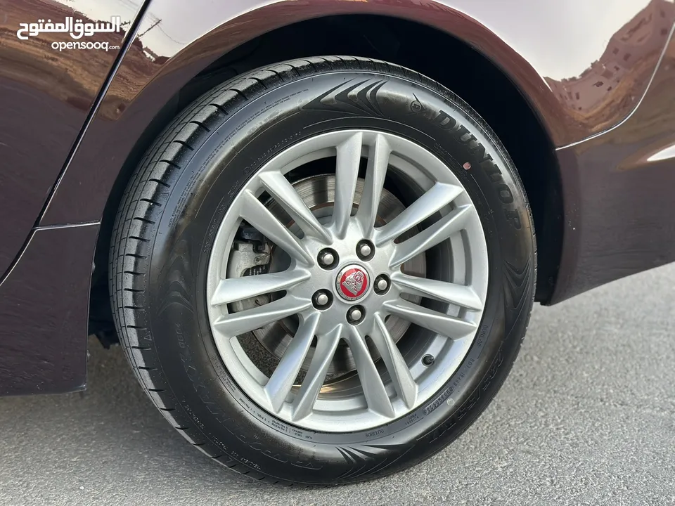JAGUAR XF 2013 Full loaded (مخزنة) وارد الوكالة وصيانة الوكالة قاطعة مسافة 40 الف كم