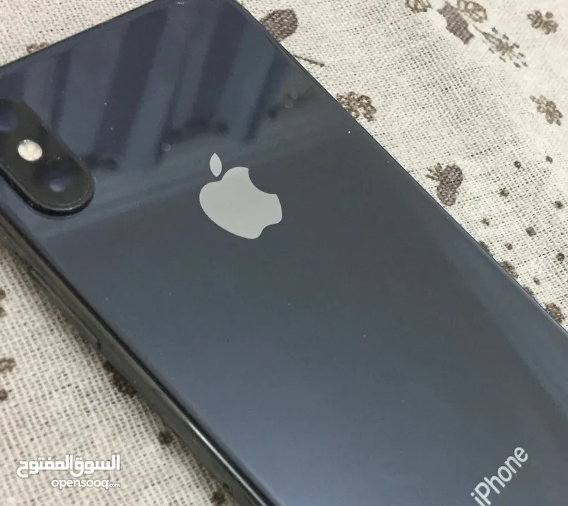 iPhone X  ايفون اكس  للبيع 64 جيجا