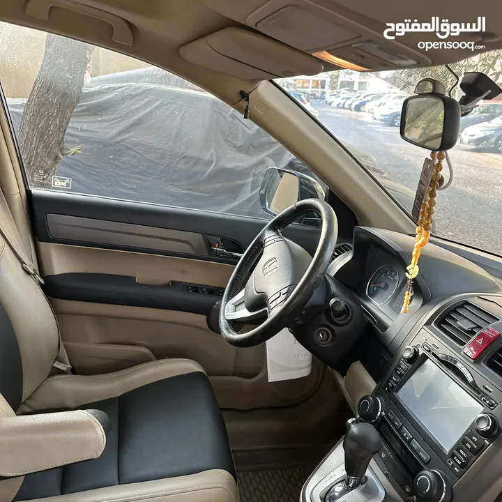 هوندا CRV 2008 شرط الفحص مبدل جميع القطع الاستهلاكيه مكيف تلج ما تشتكي من شئ  ممشي 176 ألف كيلو