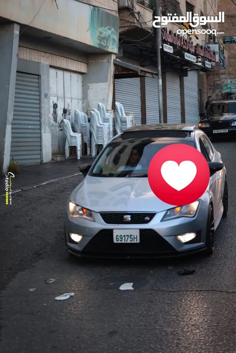 سيات ليون للبيع