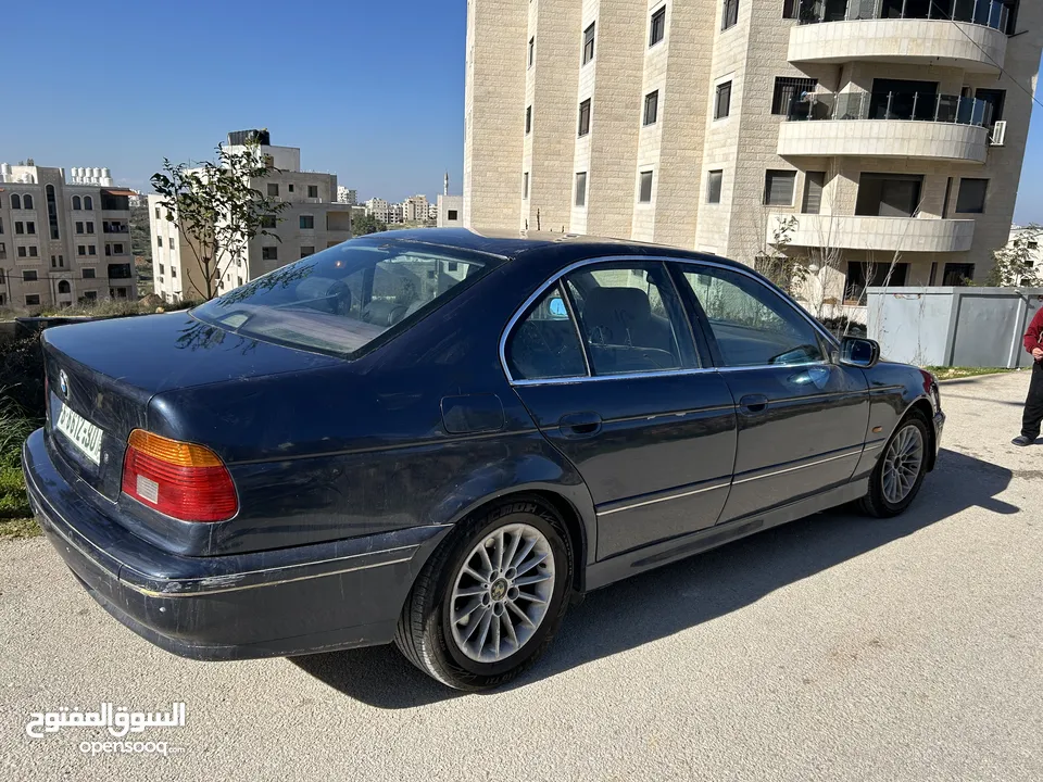 BMW 525 موديل 2002