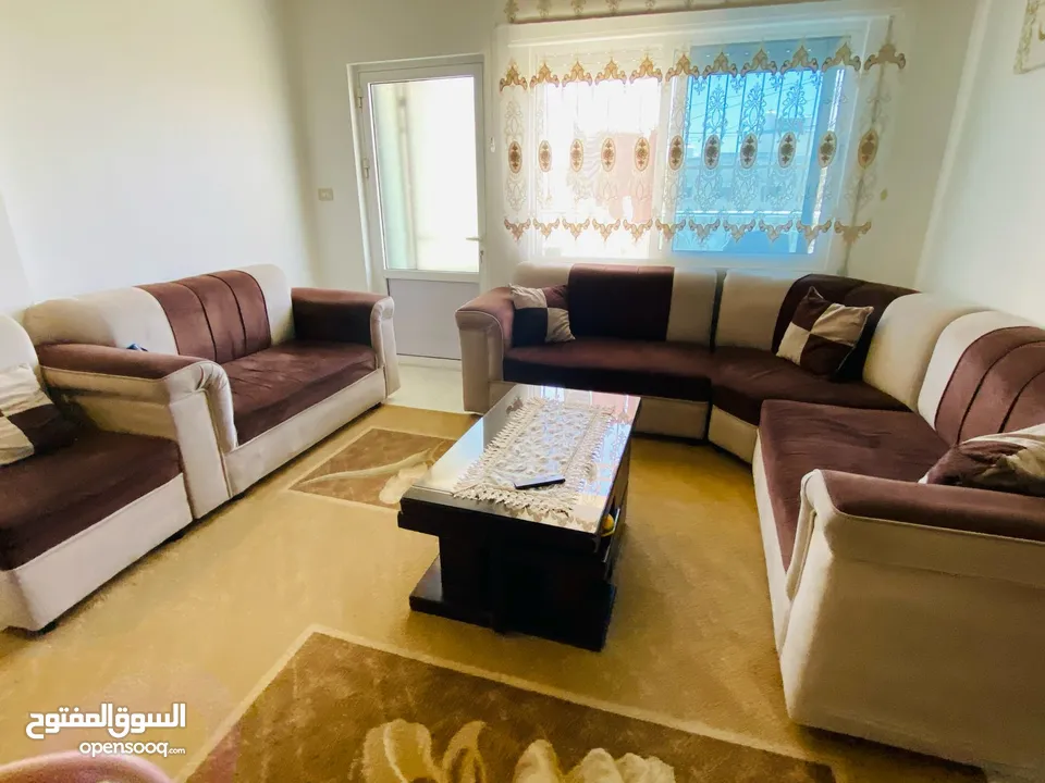 اثاث مستعمل