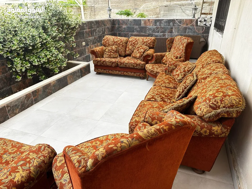 طقم كنب غرفة ضيوف بسعر مغري