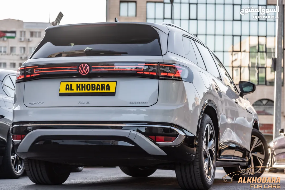 Volkswagen ID6 Crozz Pro 2024 Piano black