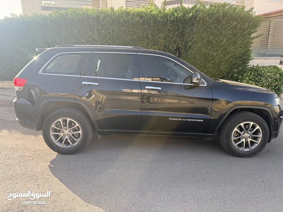Jeep Grand Cherokee Limited 2014 Black Exterior Color