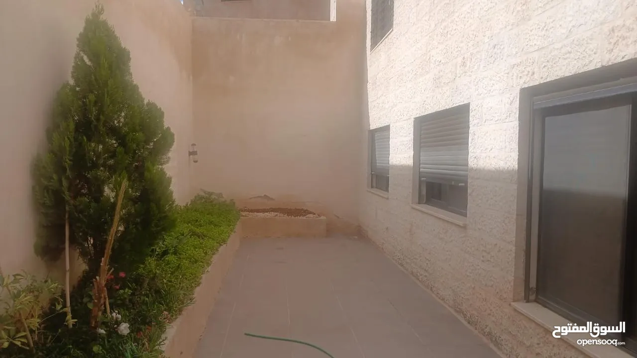 شقة أرضية للبيع