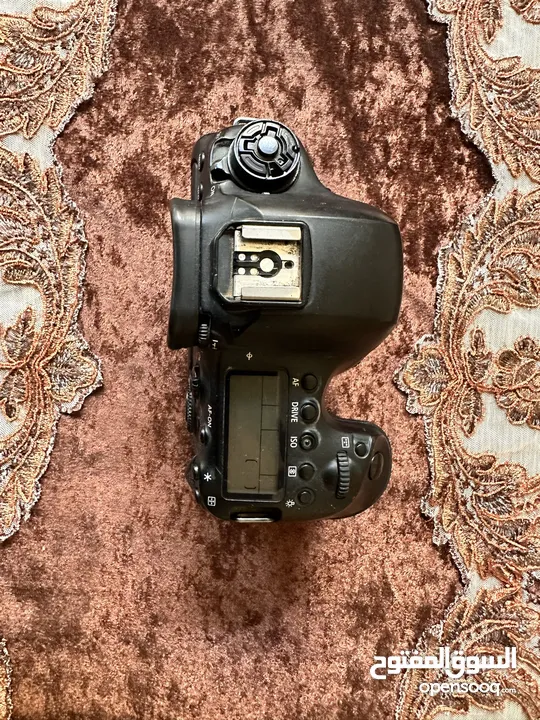 كاميرا 6D MARK II
