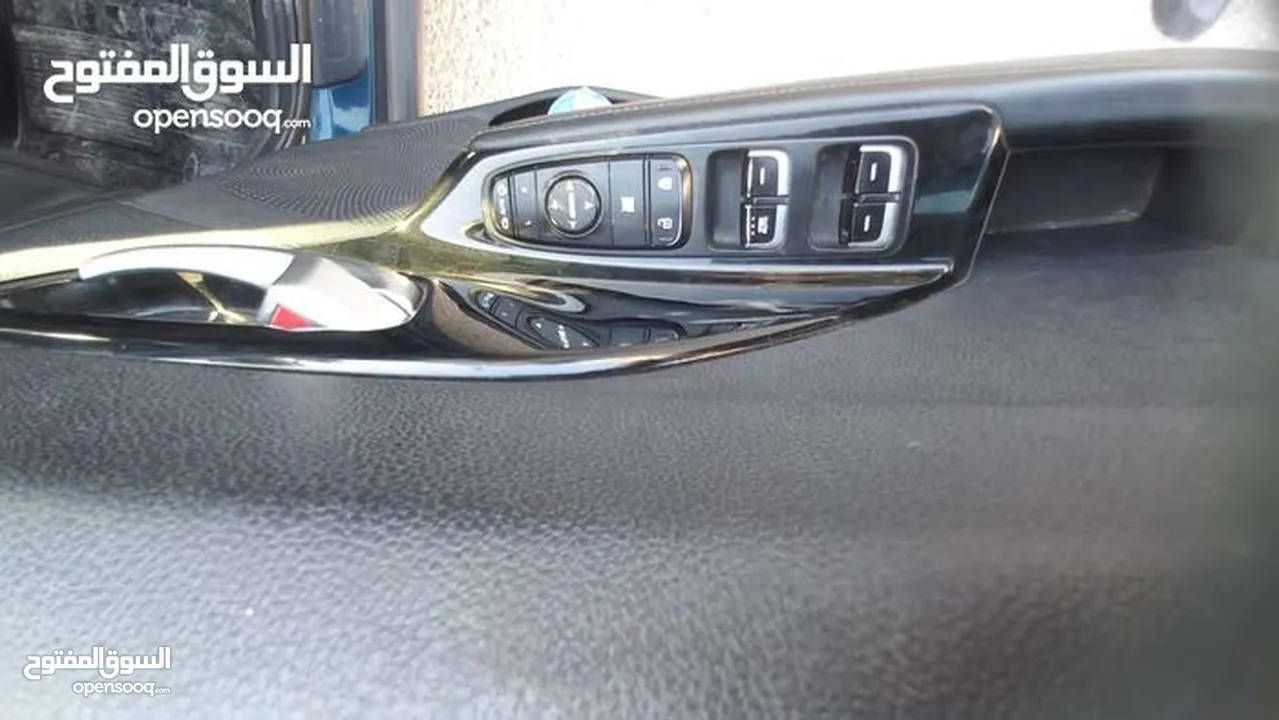 كيا نيرو لون كحلي فحص 2 جيد بسعر مغري قابل للبدل