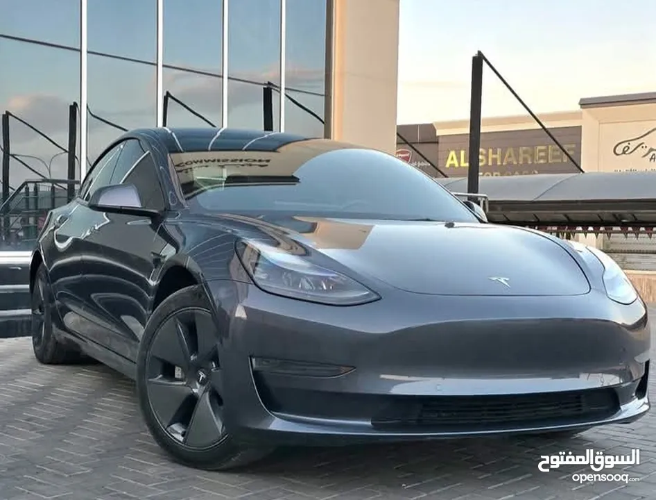 تيسلا مودل 3 2021 بدفعه أولى تبدأ من 1500 لون مميز من الداخل
