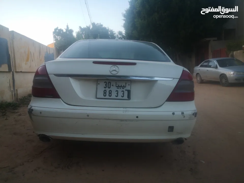 Mercedes Benz E350