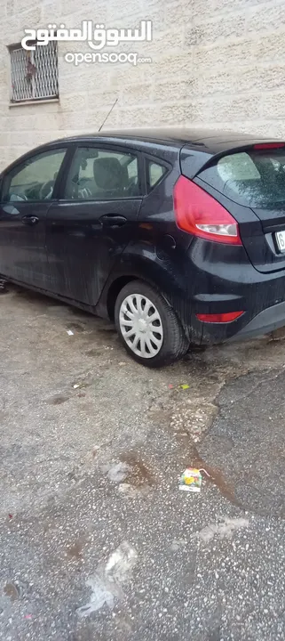 فورد فيستا جير عادي