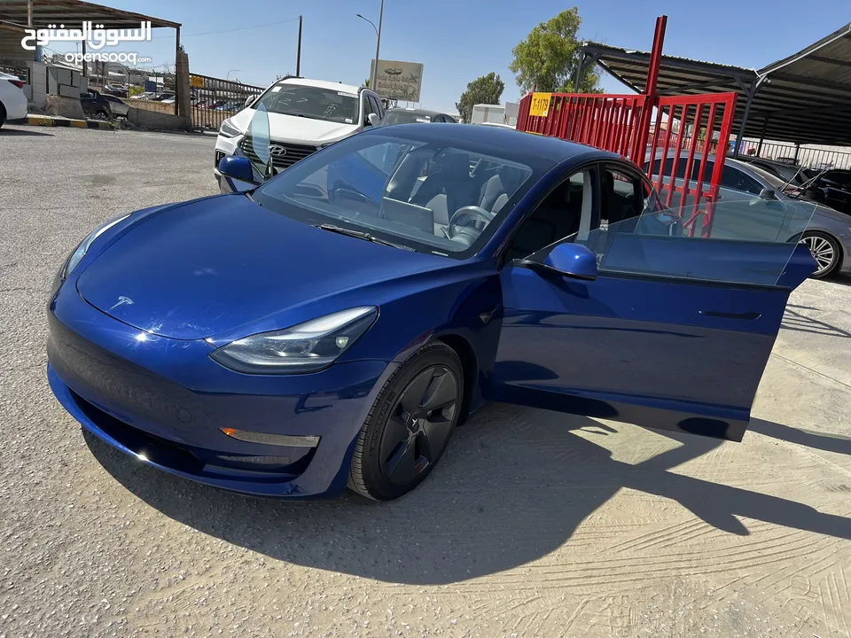 Tesla Model 3 2023 Standard plus