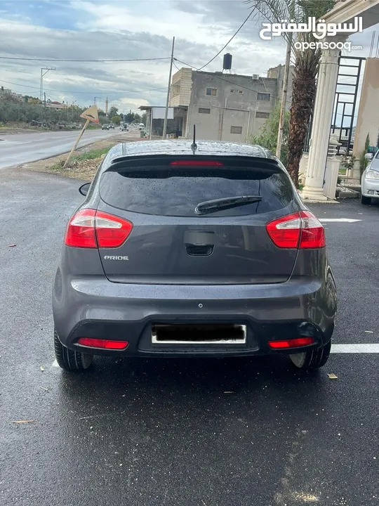 كيا برايد 2013 للبيع