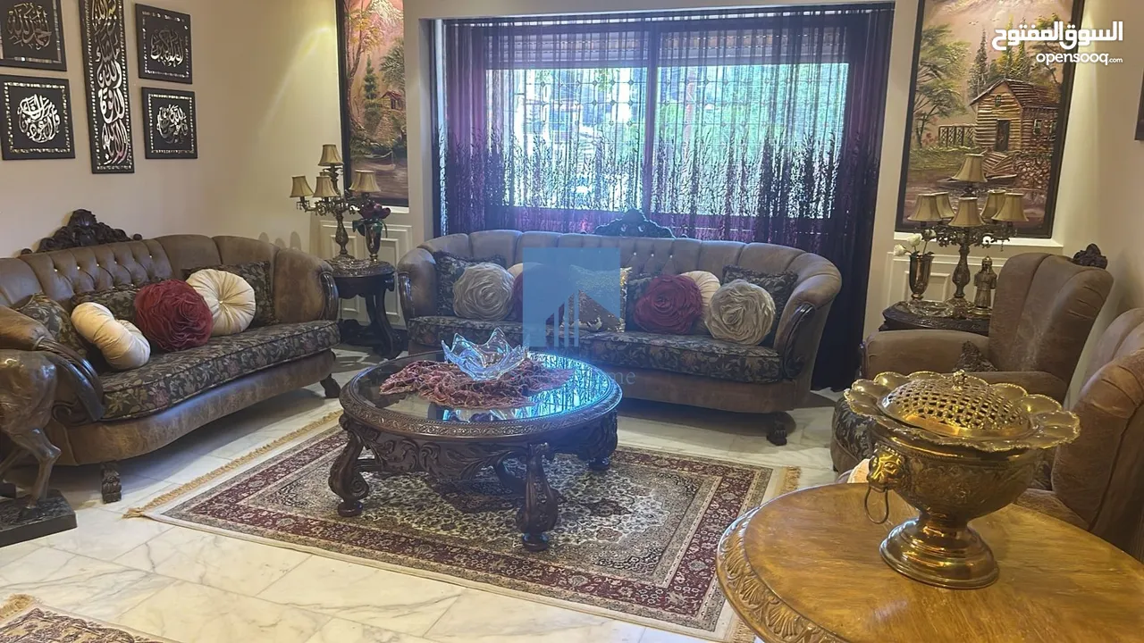 شقة طابقية فاخرة للبيع في دير غبار - خلف ال Olive Tree طابق اول 315م تشطيب سوبر ديلوكس