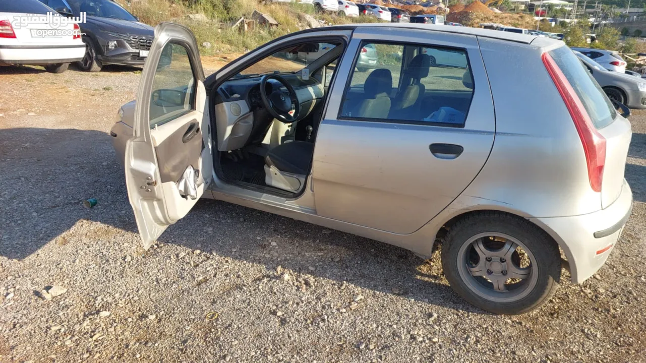 فيات بونتو 2005