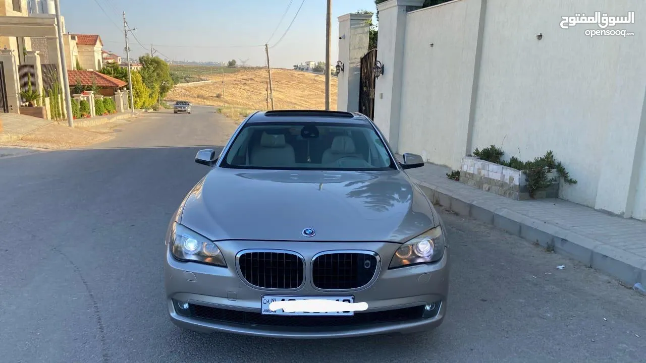 BMW 740LI  للبيع سياره فاخره ومميزه (الصور تتكلم)