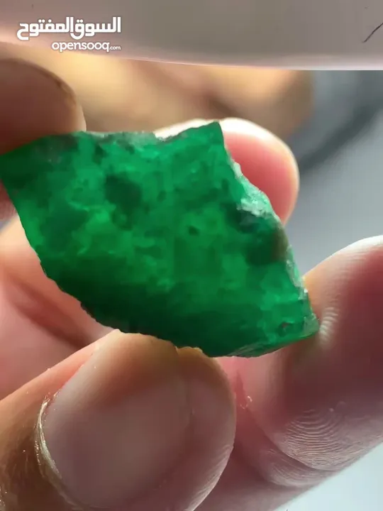 Emerald Gemstones Rough in good quality from Swat Mine origin, Khyber Pakhtunkhwa, Pakistan