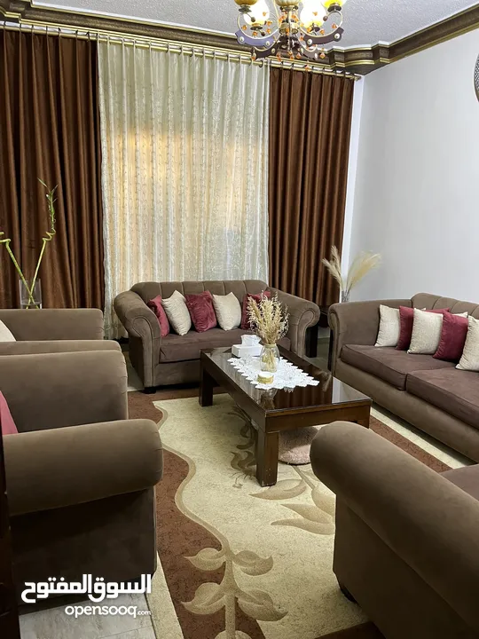 اثاث غرفة ضيوف كامل بسعر حرق للبيع