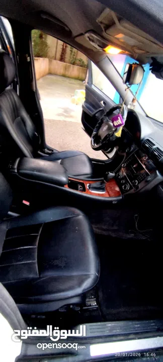 مرسيدس C220 موديل 2001 قوة ماتور 2200 تيربو ديزل ترخيص وتأمين لشهر 6/ 2026 منفوضة من الطنبون للطنبون