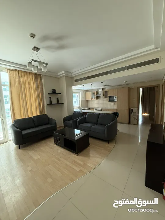 Fully furnished 2 bedroom apartment with sea view at a great location nearby restaurants and cafes