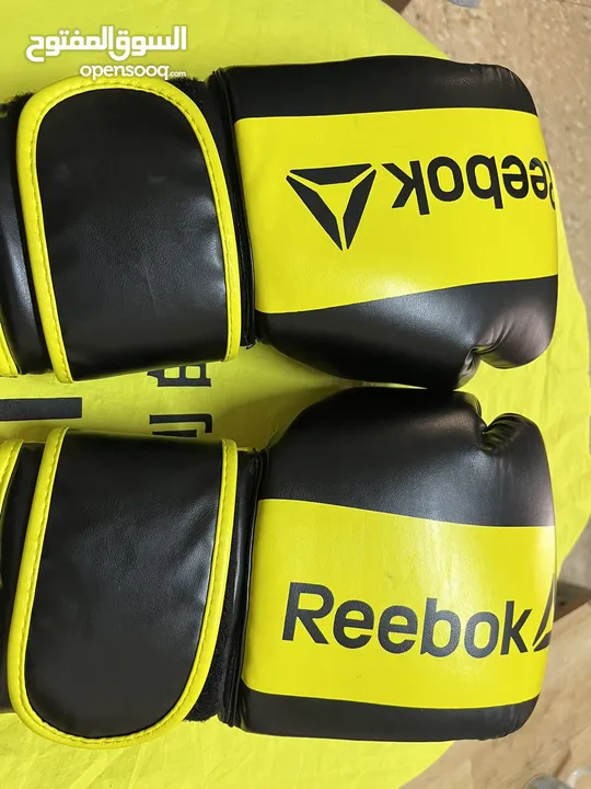 قفازات ملاكمة اصلية reebok