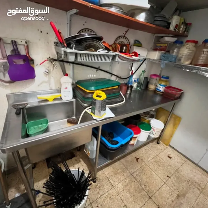 مطعم مشاوي كامل من جميعو البيع بسبب السفر بسعر حرق للمعني له مشروع منيح