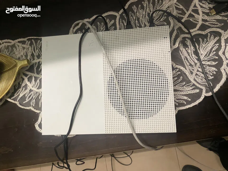 اكسبوكس ون إس للبيع  ون تيرا طبعا عليه فيفا 26