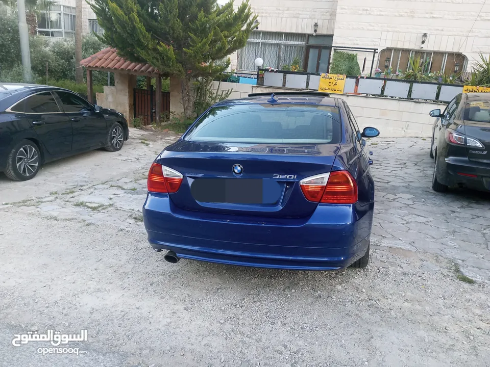 BMW 320i 2008