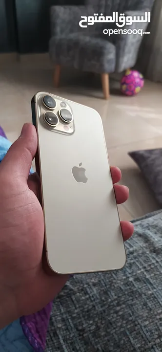 ايفون 13 برو ماكس حجم 1 تيرا أكبر ذاكره Iphone 13 Pro Max 1 Tera لون ذهبي إطار ولؤلؤي افخم لون