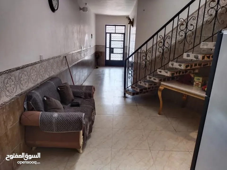 دار سكني تجاري