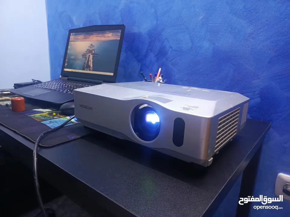 Hitachi CP-X300 Projecto