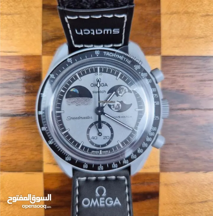 OMEGAxSWATCH LIMITED EDITION MISSION TO THE EARTHPHASE