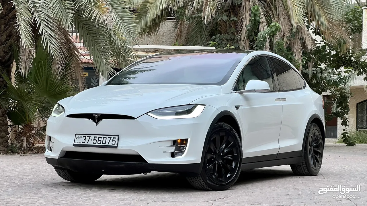 Tesla model X 2020