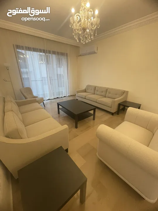 شقة طابق اول بموقع جدا مميز  في ارقى احياء - عبدون - على الاطلاق ثلاث غرف نوم (ID#: 6945)