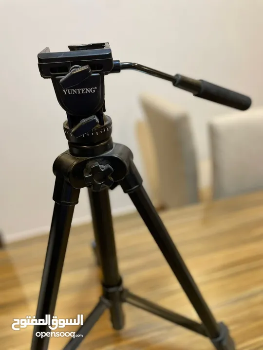 ترايبود حامل كاميرا  Yunteng VCT-880RM