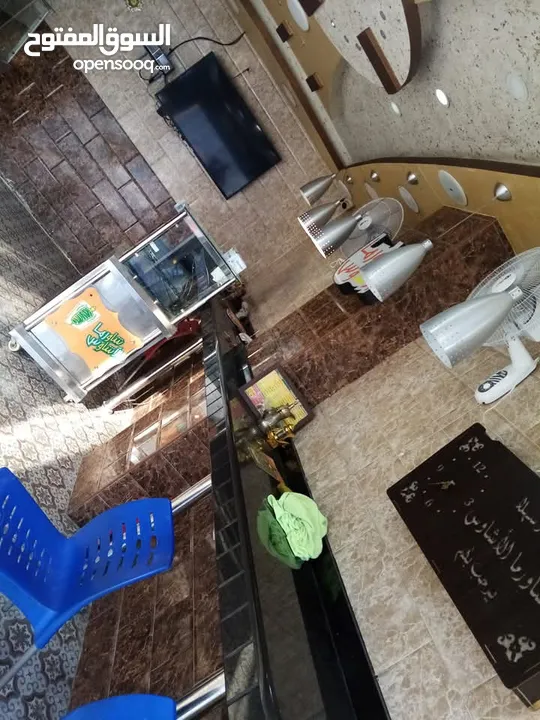 بيع عده مطعام شاورما كامله شبه جديده