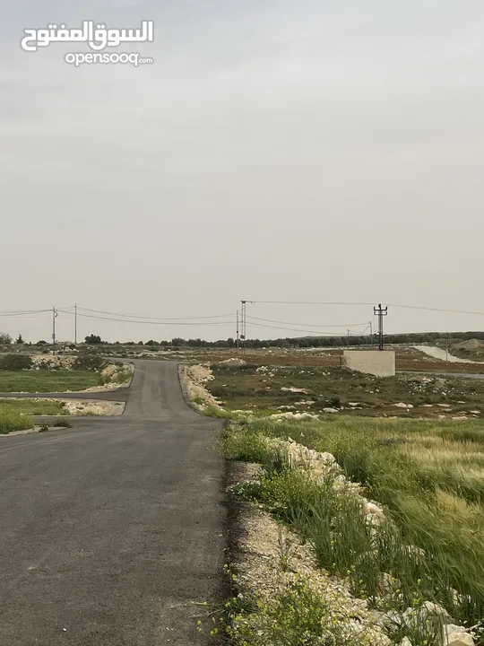 ارض مساحة 500 متر بالقرب من شارع المطار ومدارس الجاليات الدوليه حوض ابو العساكر بجانب حوض بلعاس