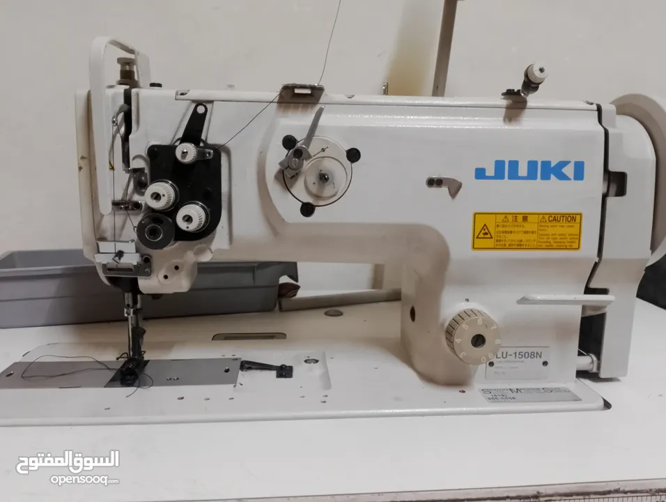 ماكينة خياطة JUKI للبيع بسعر مغري