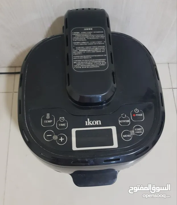 Air fryer almost new from ikon