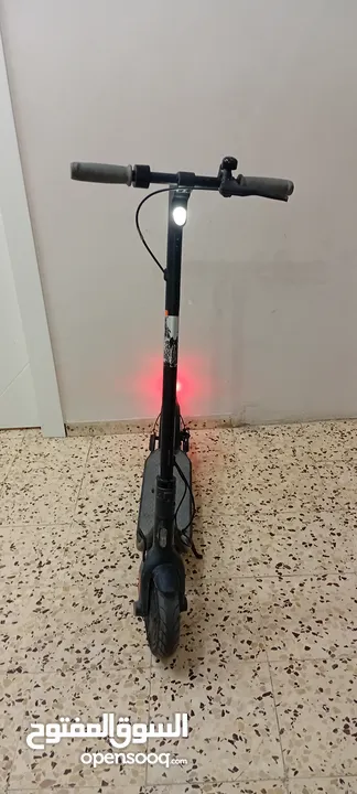 سكوتر كهربائي من شركة ninebot نوع سيجواي F25 المميز مع كل ملحقاته