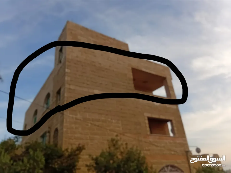 شقتين للبيع ارضية وطابق ثالث وبلكونه سوبر لوكس