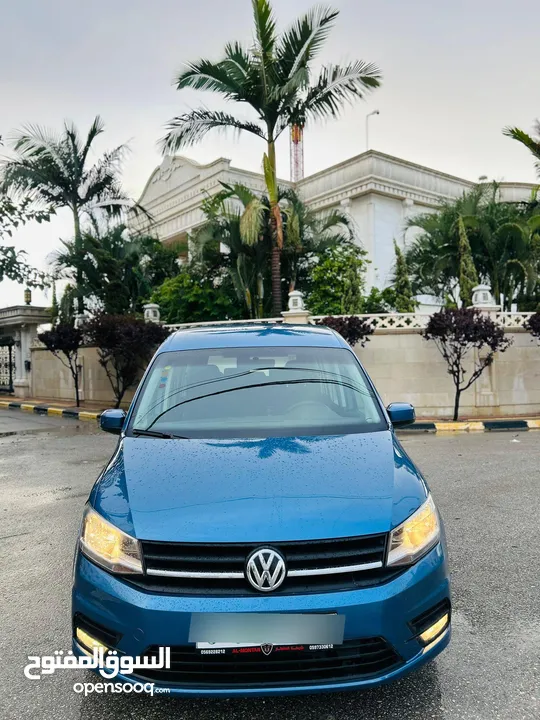 كادي 2018-غرفة مبطنة -ركاب (6+1)ماتور 2000 ديزل ماشي 110الف كليو فحص الف دفعة 50الف كاش والباقي شيكت