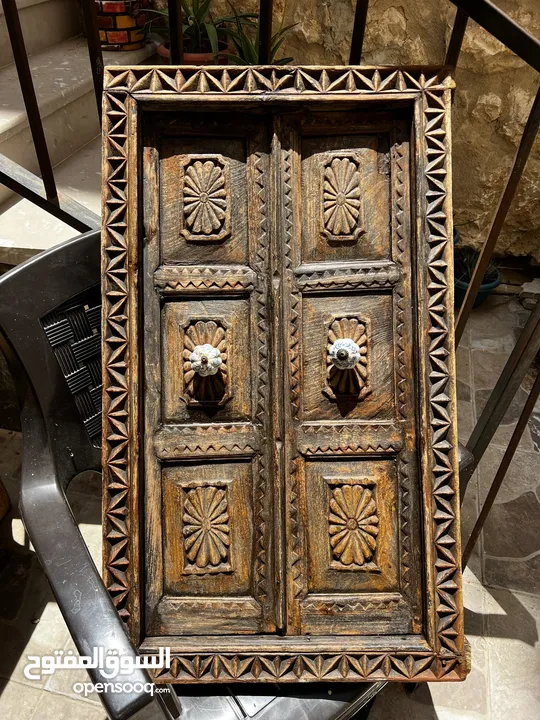 شباك قديم جدا من النوادر للبيع او للبدل على اي اشي