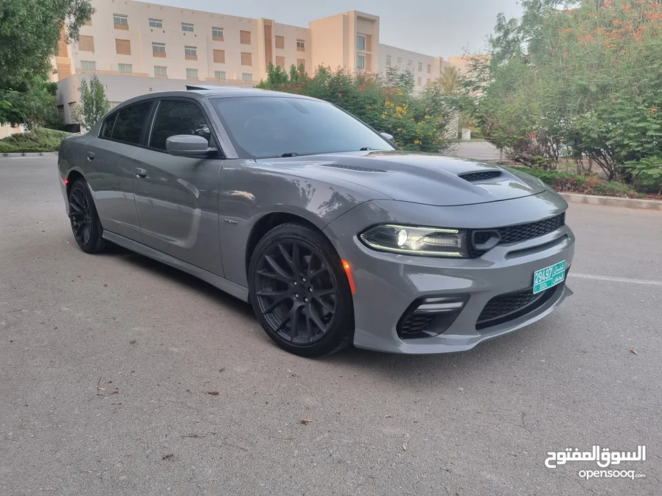 تشارجر 2017 V8