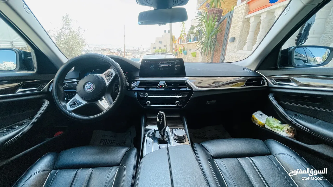 BMW 530e /// M 2021