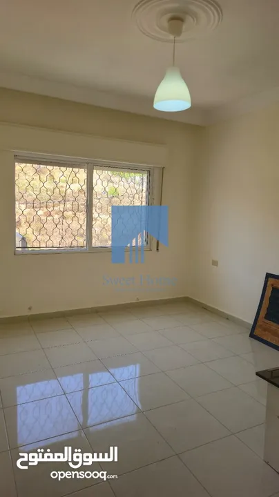 شقة فاخرة للبيع في تلاع العلي  -  خلف السلطان طابق ثاني 135م تشطيب سوبر ديلوكس بسعر مغري