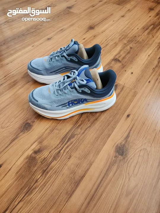 افضل بوت رياضة اصلي هوكا جديد بالكرتونة كليفتون 10 best sport shoe hoka clifton 10 new in cartoon