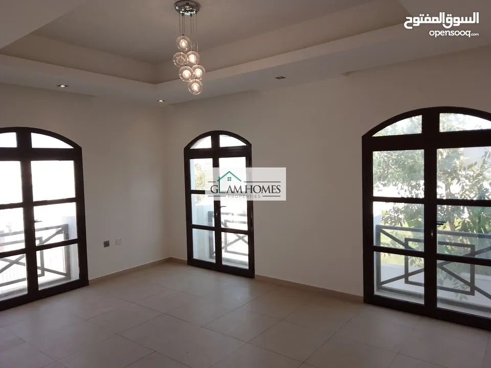 Glamorous 7 BR villa for sale in MQ Ref: 635J