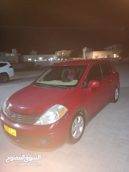 Nissan versa 2011 model