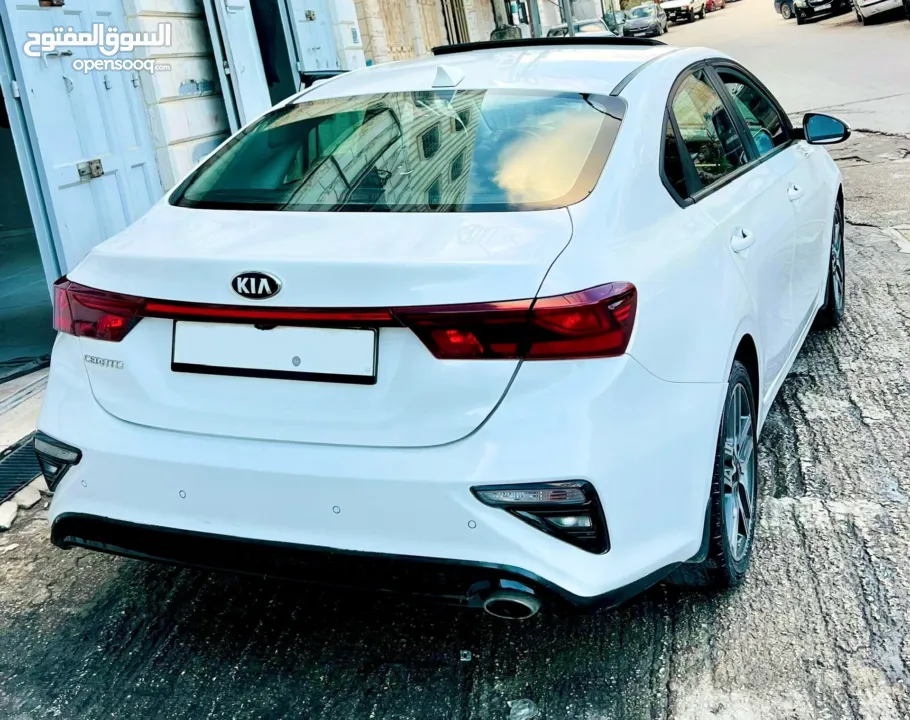 إضافات فحص نخب سعر Kia Cerato 2020 حررق كاش ترخيص وتامين لمدة عام